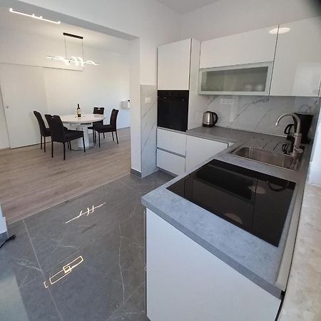 Apartment Sunset โตรกีร์ ห้อง รูปภาพ