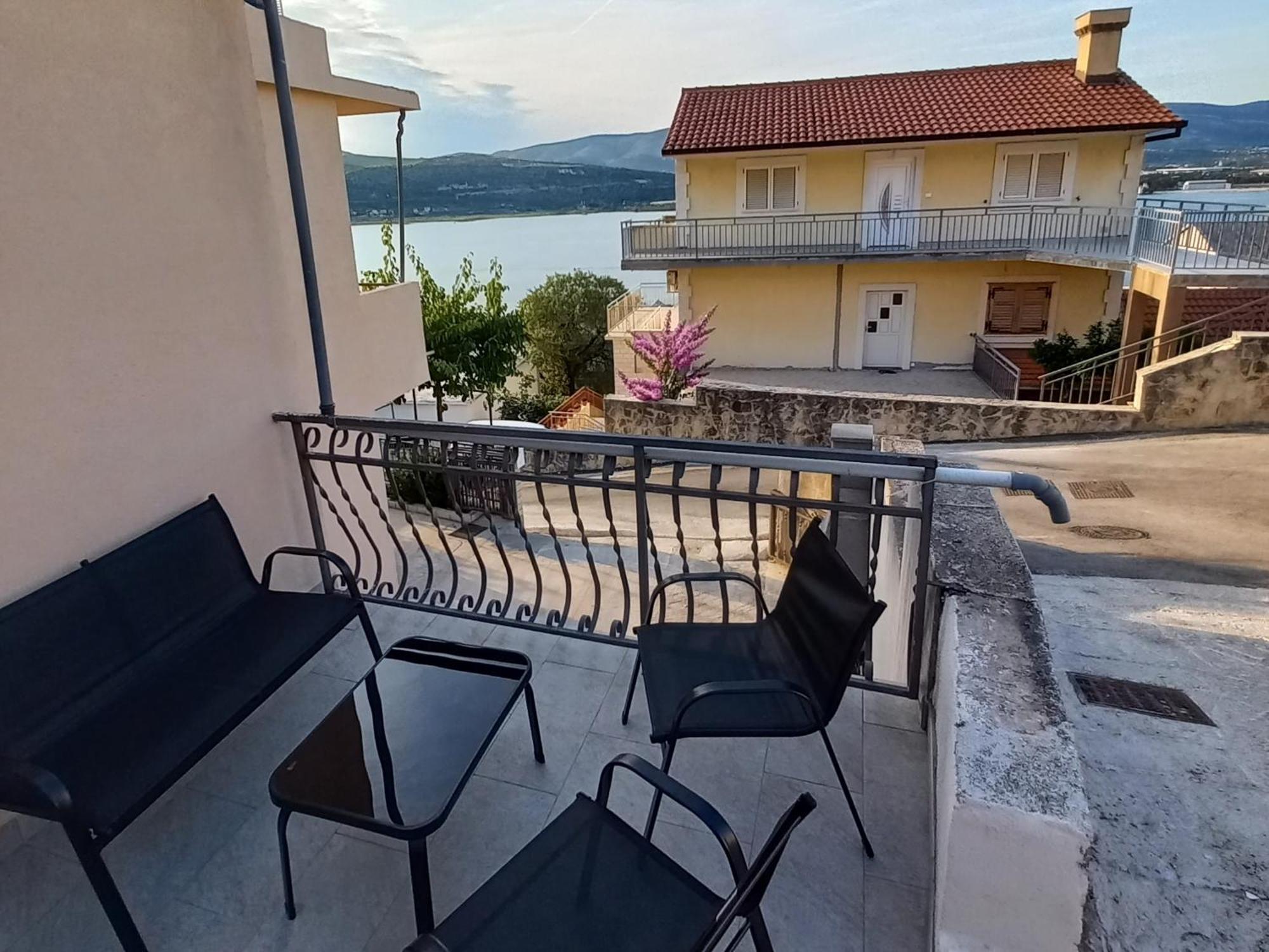 Apartment Sunset โตรกีร์ ห้อง รูปภาพ