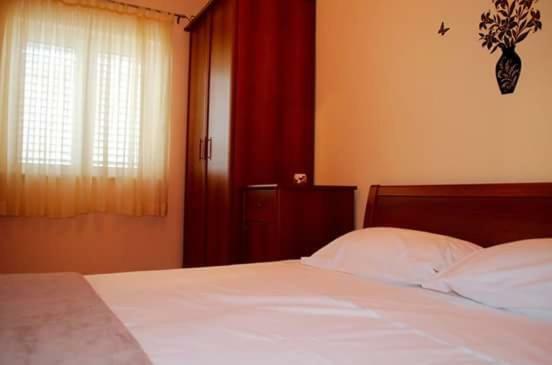 Apartment Sunset โตรกีร์ ภายนอก รูปภาพ