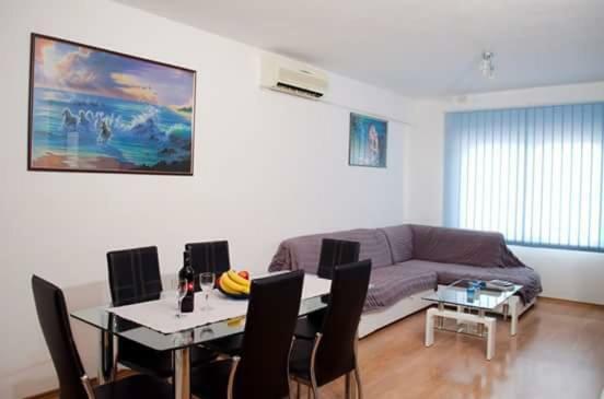 Apartment Sunset โตรกีร์ ภายนอก รูปภาพ